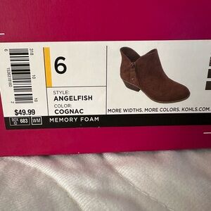 SO Women's Angelfish Cognac Brown Ankle Boots - Size 6 NWB